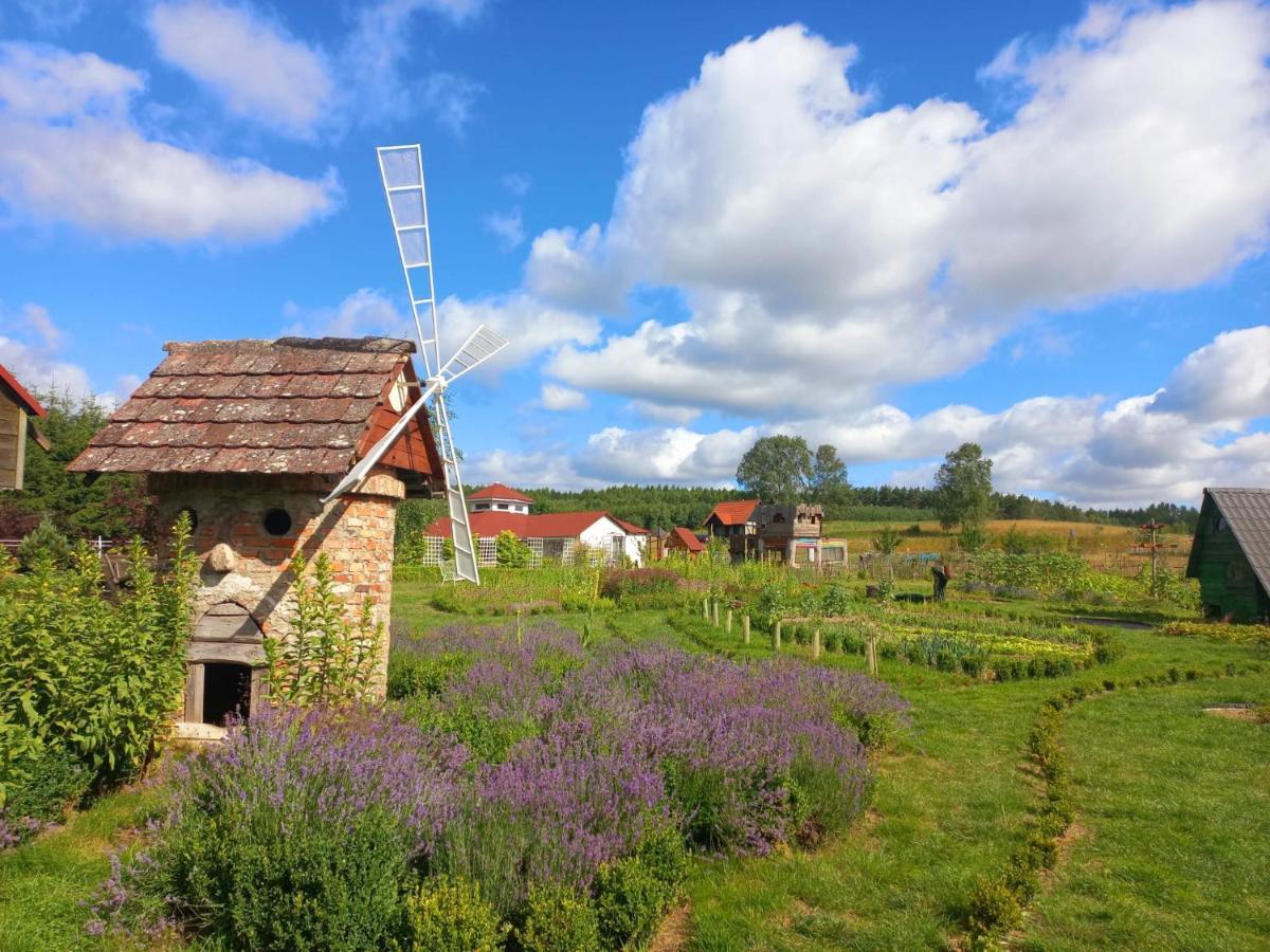 Dom Malarki Mirosławiec Exterior foto